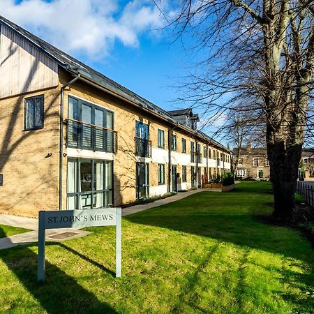 Modern Apartment In Central Quiet York With Free Parking - Contemporary New Building Exteriör bild